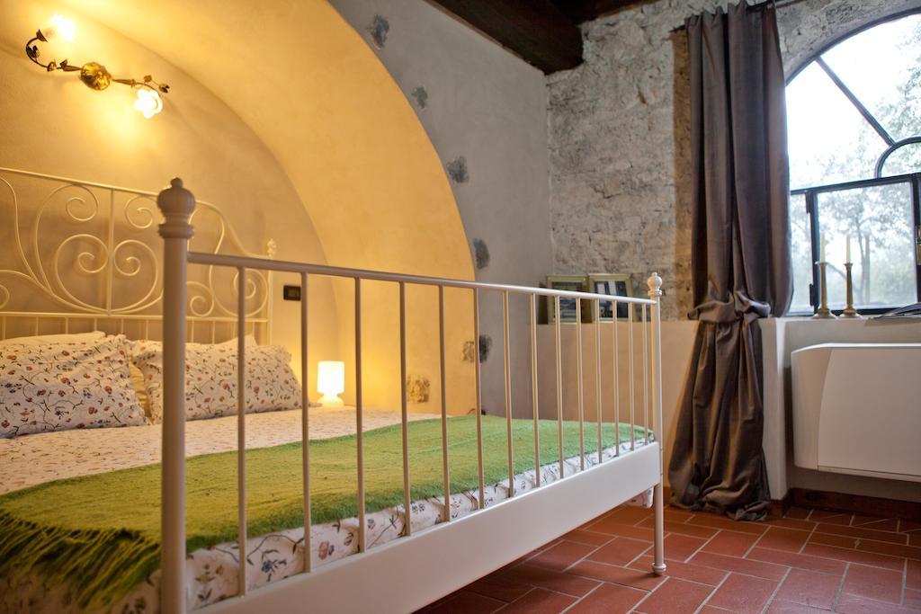 Castello Oldofredi Monte Isola Quarto foto